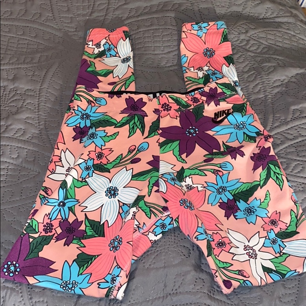 Nike floral leggings